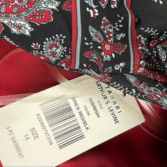 TAHARI | 3-Piece Suit | Red Brick/Black | Jacket, Tank, Wide Leg Trousers | 14 - Picture 10 of 16